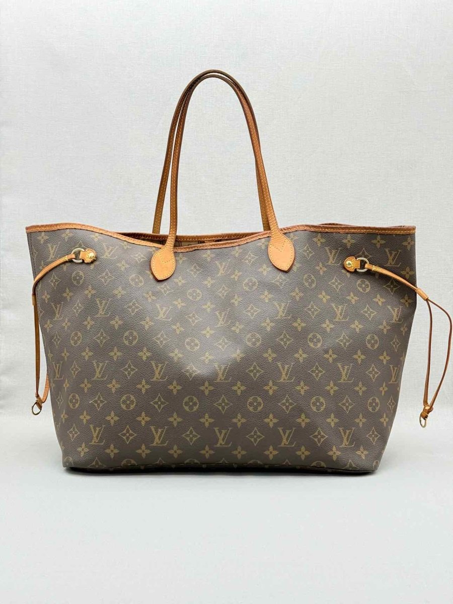 Pre - loved LOUIS VUITTON Brown Monogram Shoulder Bag at Reems Closet