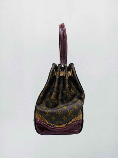 Pre-loved LOUIS VUITTON Brown Tote Bag at Reems Closet