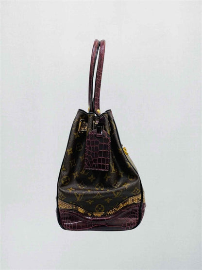 Pre-loved LOUIS VUITTON Brown Tote Bag at Reems Closet