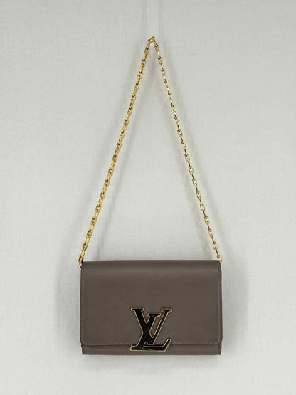 Pre - loved LOUIS VUITTON Chain Louise Taupe Clutch at Reems Closet