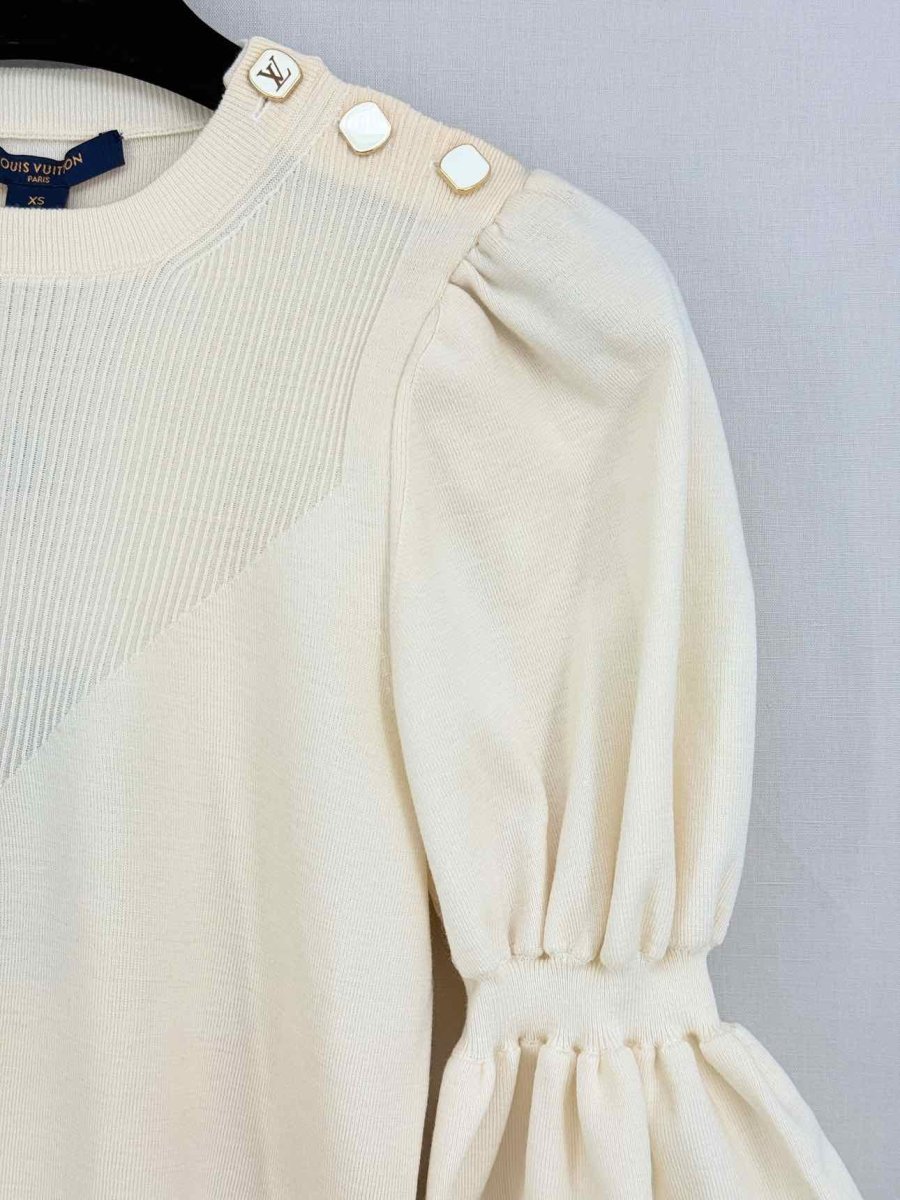 Pre - loved LOUIS VUITTON Cream Size XSmall Top at Reems Closet