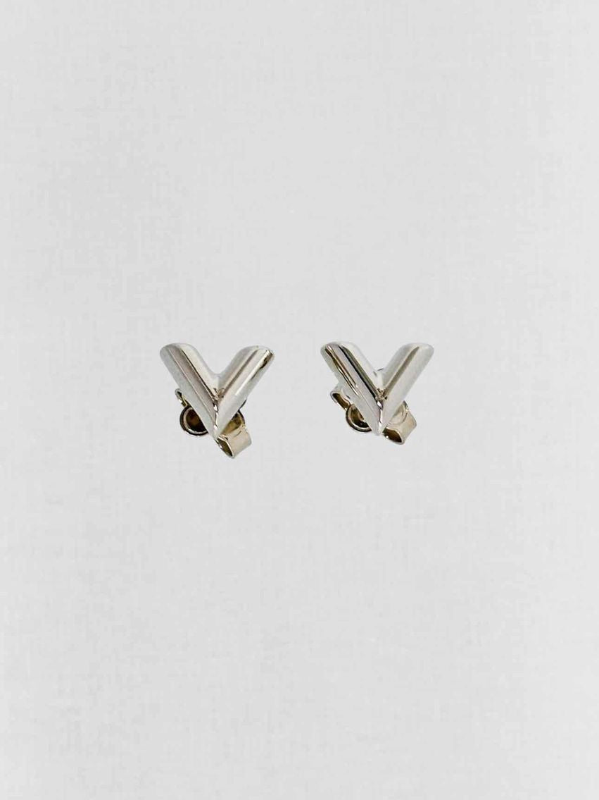 Pre - loved LOUIS VUITTON Fashion Earrings at Reems Closet