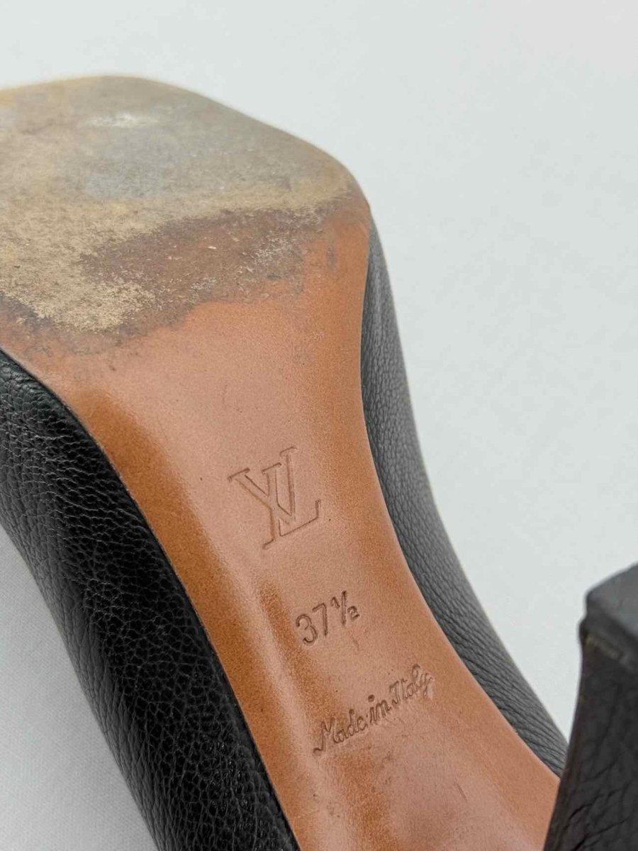 Pre - loved LOUIS VUITTON Fleur Black Size EU 37.5 Pumps at Reems Closet