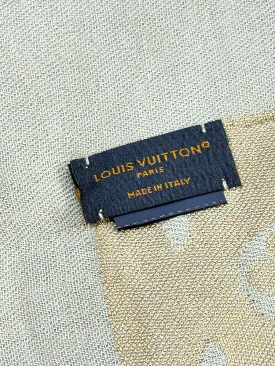Pre - loved LOUIS VUITTON Grey & Gold Shawl at Reems Closet
