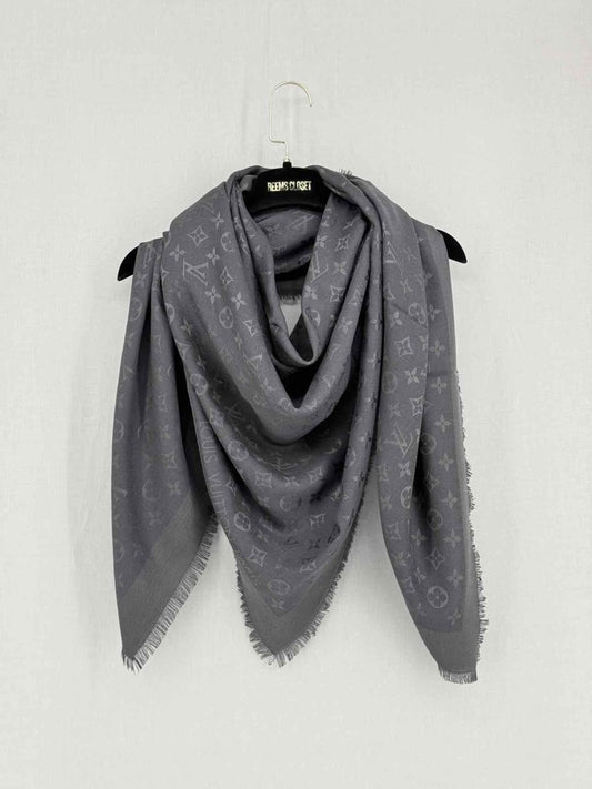 Pre-loved LOUIS VUITTON Grey Monogram Shawl at Reems Closet