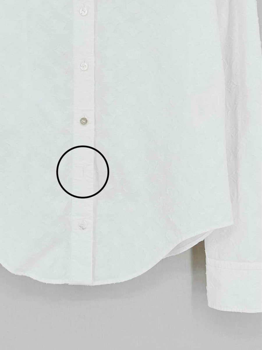 Pre - loved LOUIS VUITTON Icon White Monogram Size US 4 Shirt at Reems Closet
