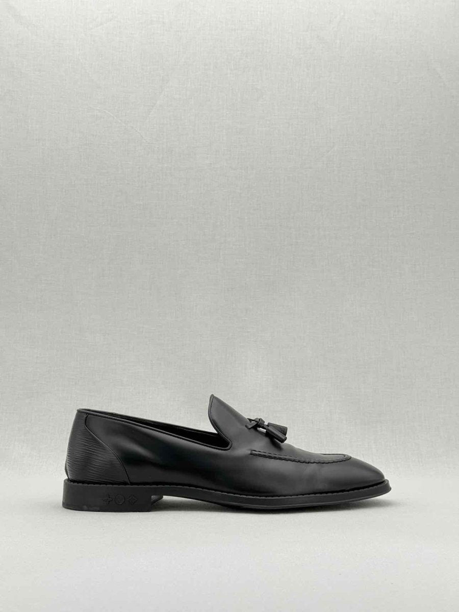 Pre - loved LOUIS VUITTON Kensington Black Size EU 43.5 Loafers at Reems Closet