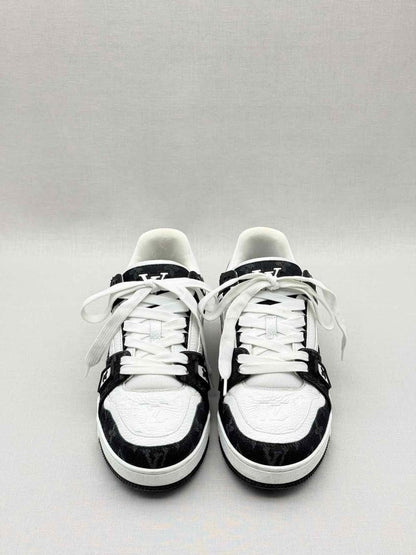 Pre - loved LOUIS VUITTON LV Trainer White/Black Size EU 7 Sneakers at Reems Closet