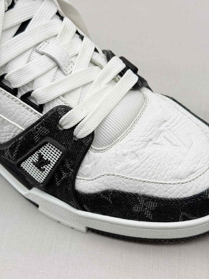 Pre - loved LOUIS VUITTON LV Trainer White/Black Size EU 7 Sneakers at Reems Closet