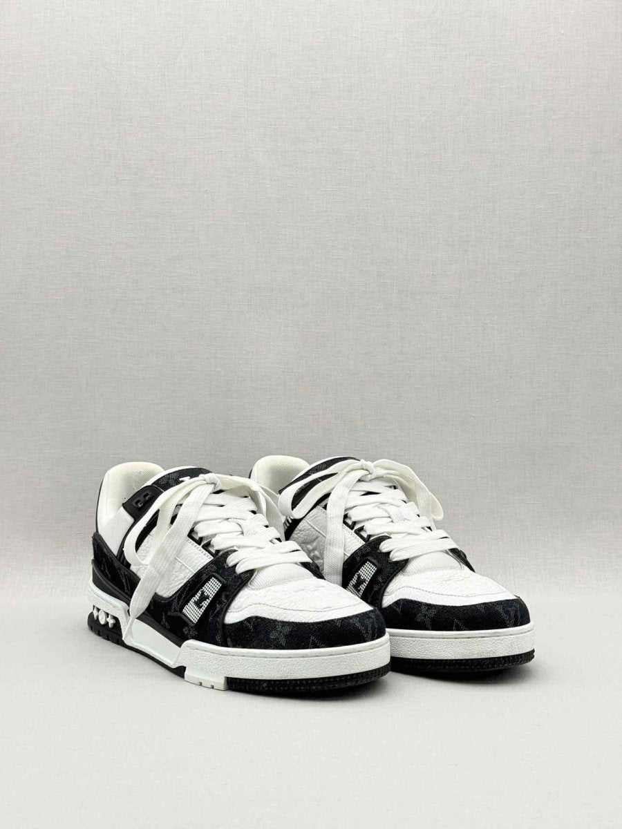 Pre - loved LOUIS VUITTON LV Trainer White/Black Size EU 7 Sneakers at Reems Closet