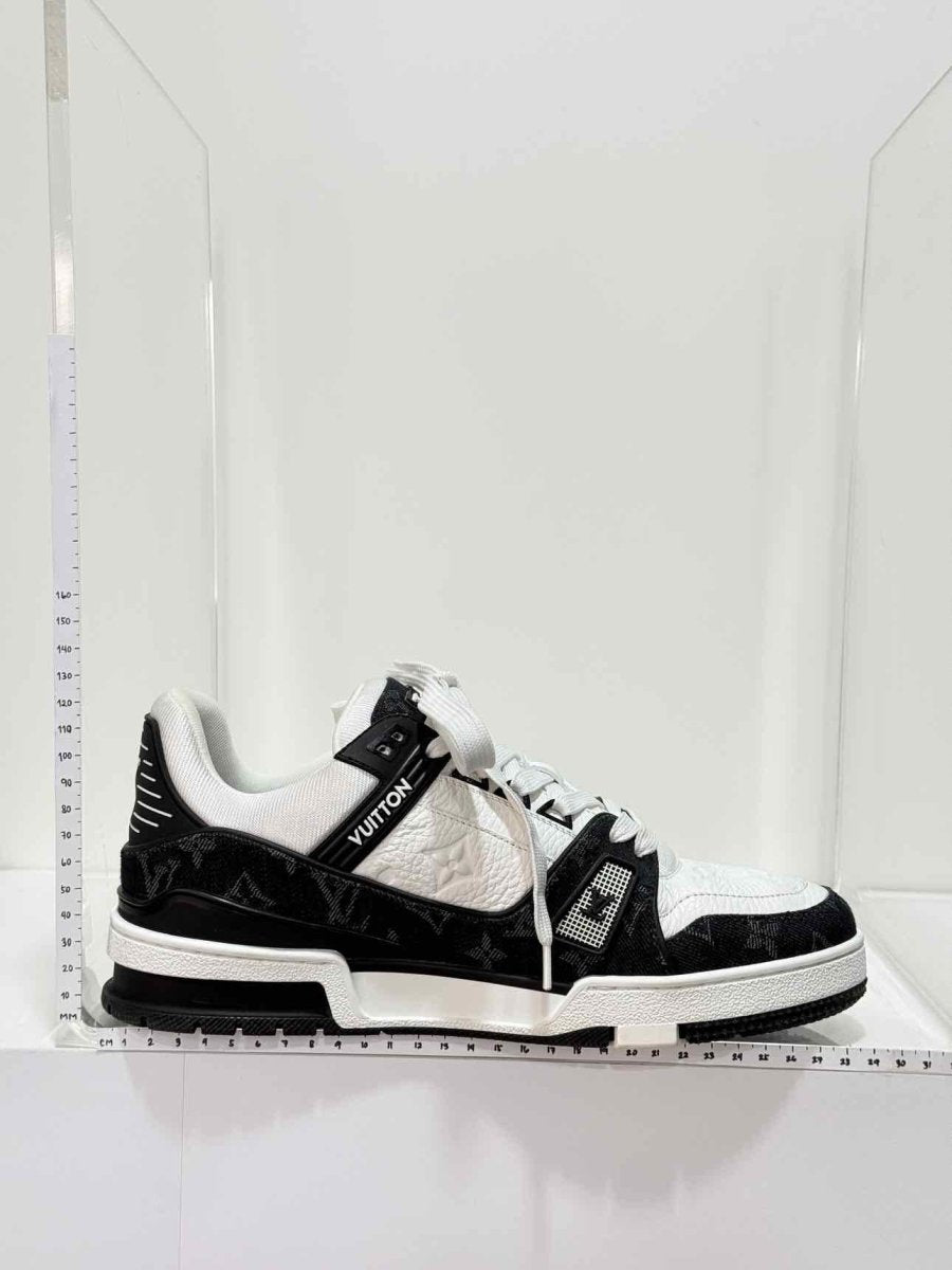 Pre - loved LOUIS VUITTON LV Trainer White/Black Size EU 7 Sneakers at Reems Closet
