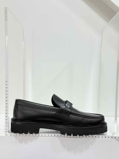 Pre-loved LOUIS VUITTON Major Black Size EU 43 Loafers at Reems Closet