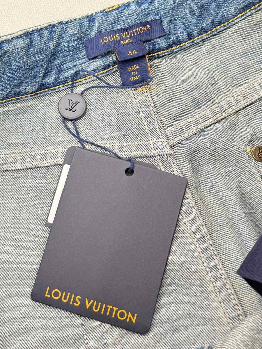 Pre - loved LOUIS VUITTON Monogram Patch Blue Size 44 Jeans at Reems Closet