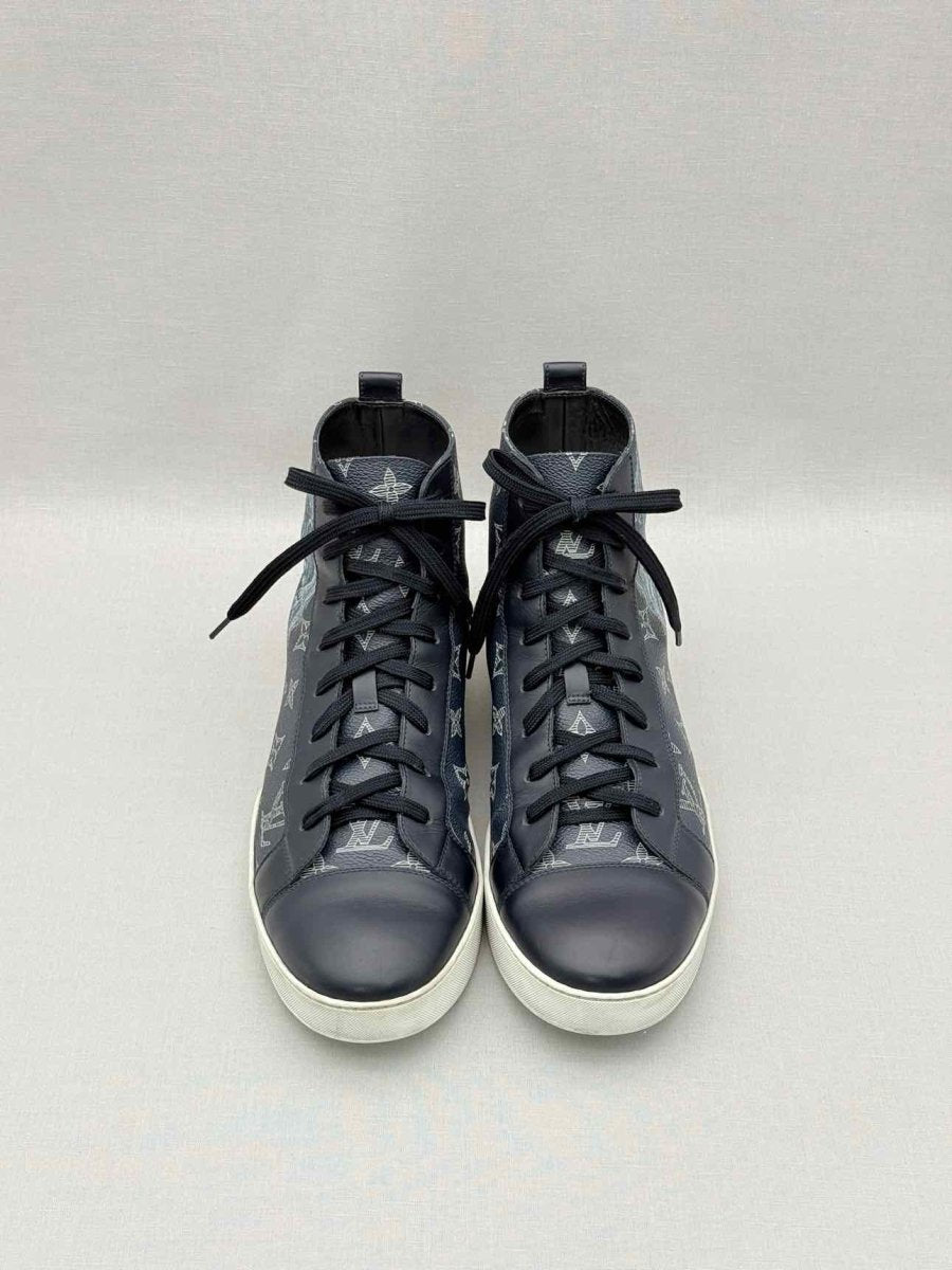 Pre-loved LOUIS VUITTON Navy Blue Monogram Size EU 40.5 Sneakers at Reems Closet