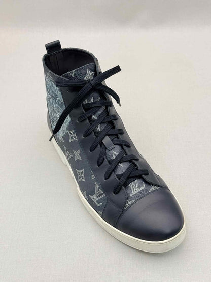 Pre-loved LOUIS VUITTON Navy Blue Monogram Size EU 40.5 Sneakers at Reems Closet