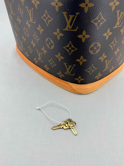 Pre - loved LOUIS VUITTON Nice Brown Monogram Vanity Case at Reems Closet