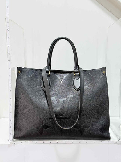 Pre-loved LOUIS VUITTON Onthego Black Tote Bag at Reems Closet