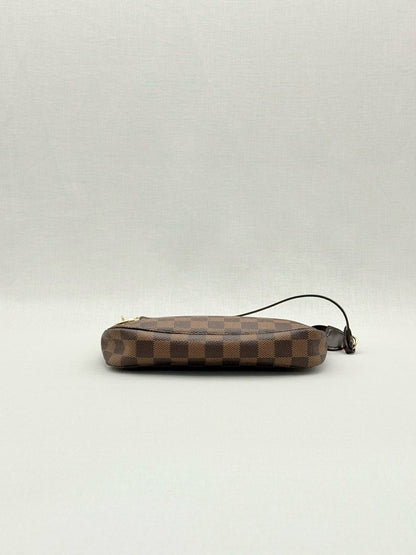 Pre - loved LOUIS VUITTON Pochette Accessories Brown Shoulder Bag at Reems Closet