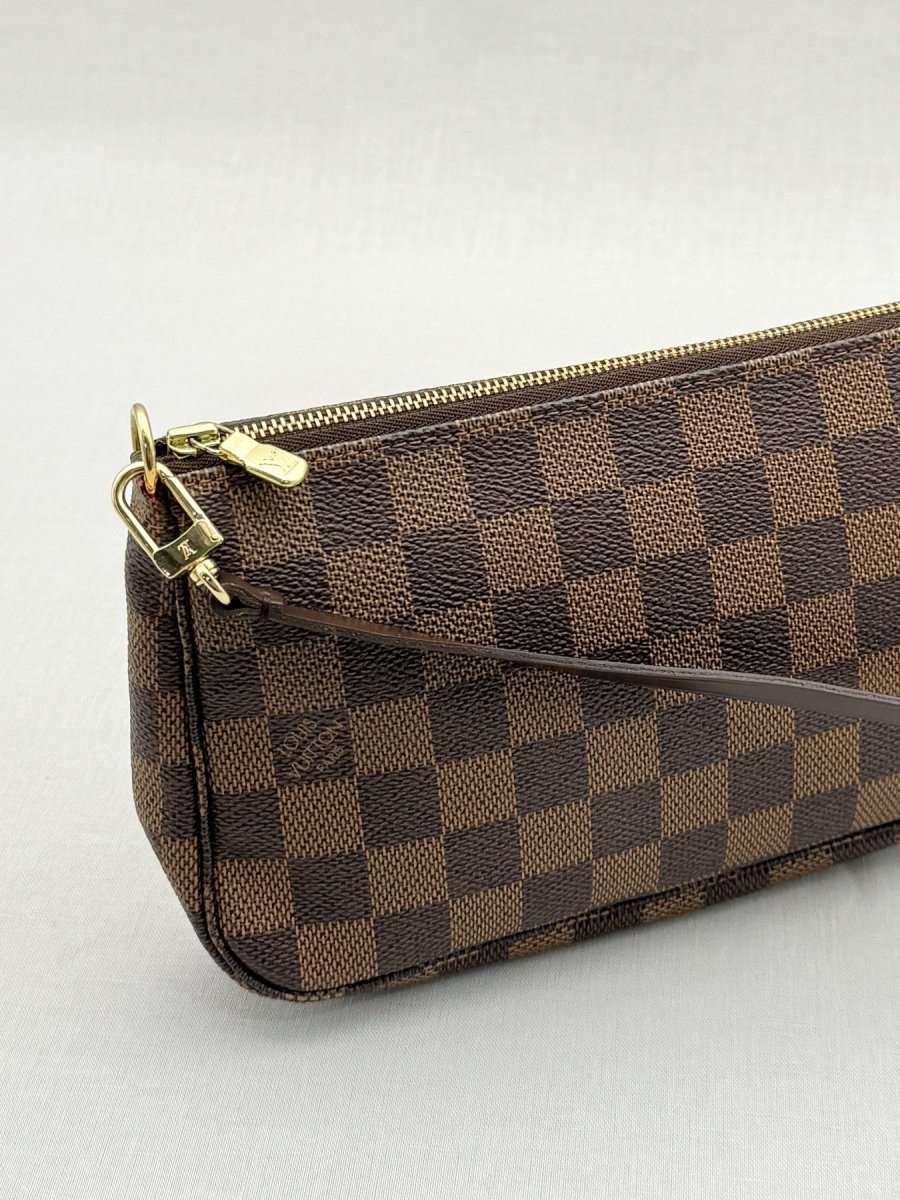 Pre - loved LOUIS VUITTON Pochette Accessories Brown Shoulder Bag at Reems Closet