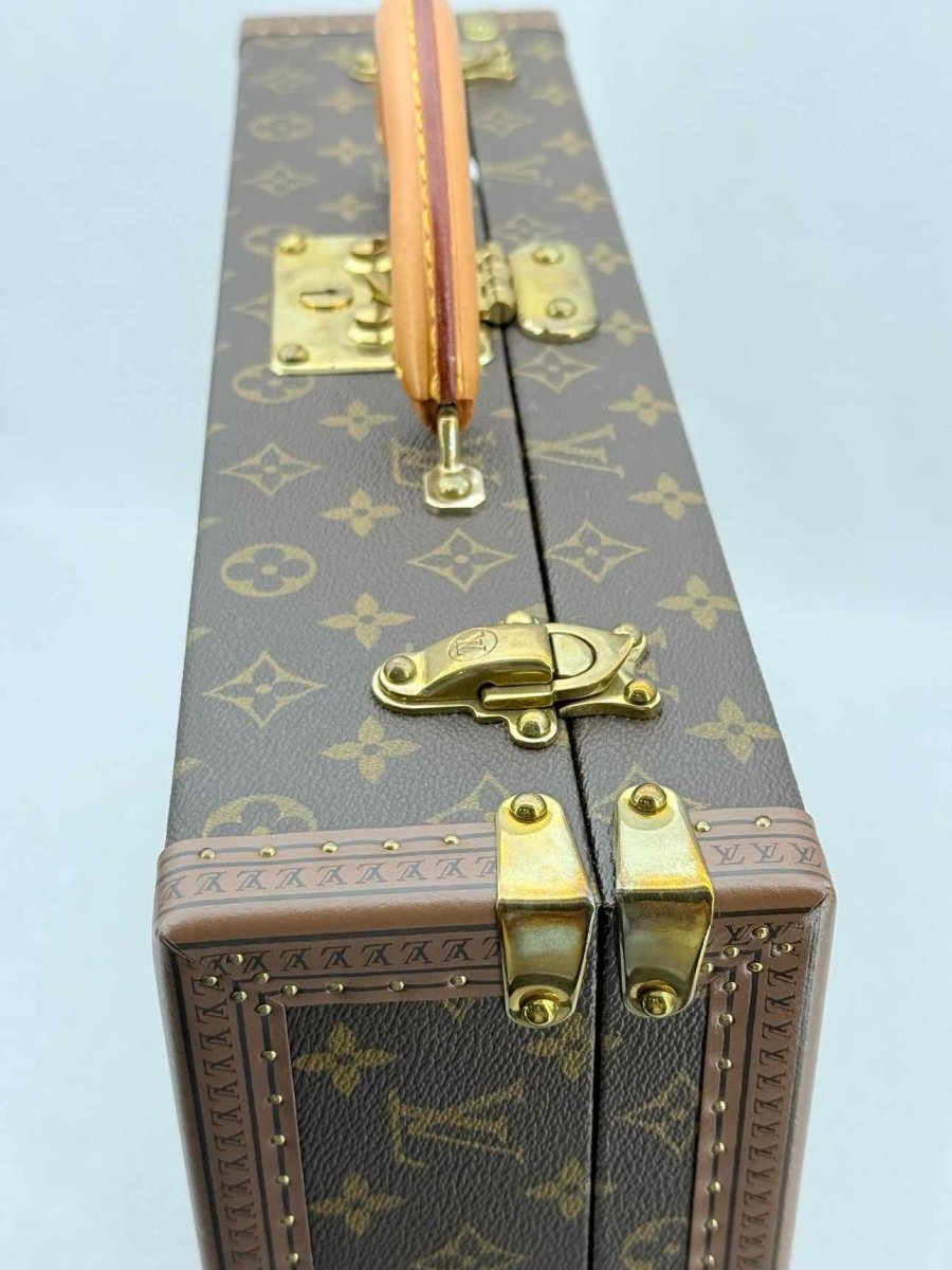 Pre - loved LOUIS VUITTON President Classeur Brown Briefcase at Reems Closet