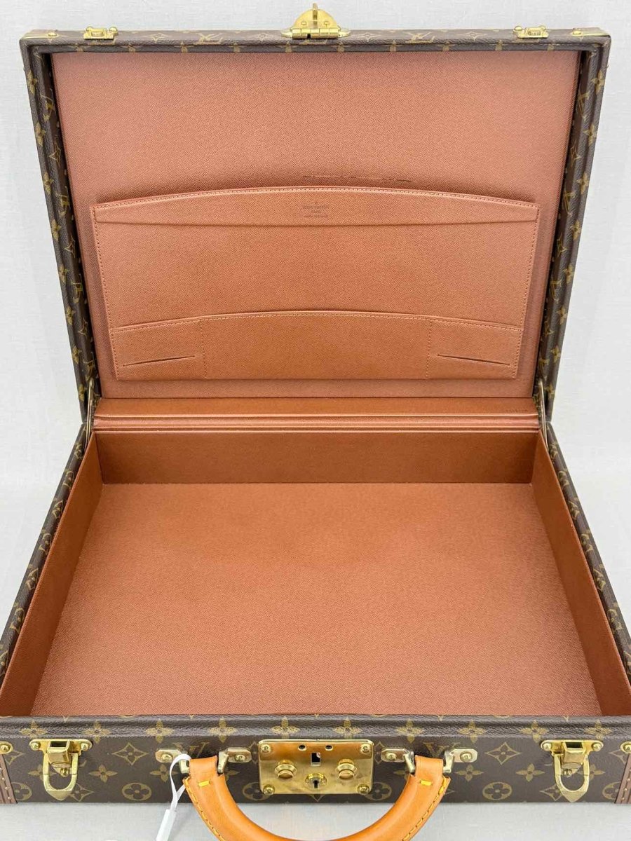 Pre - loved LOUIS VUITTON President Classeur Brown Briefcase at Reems Closet