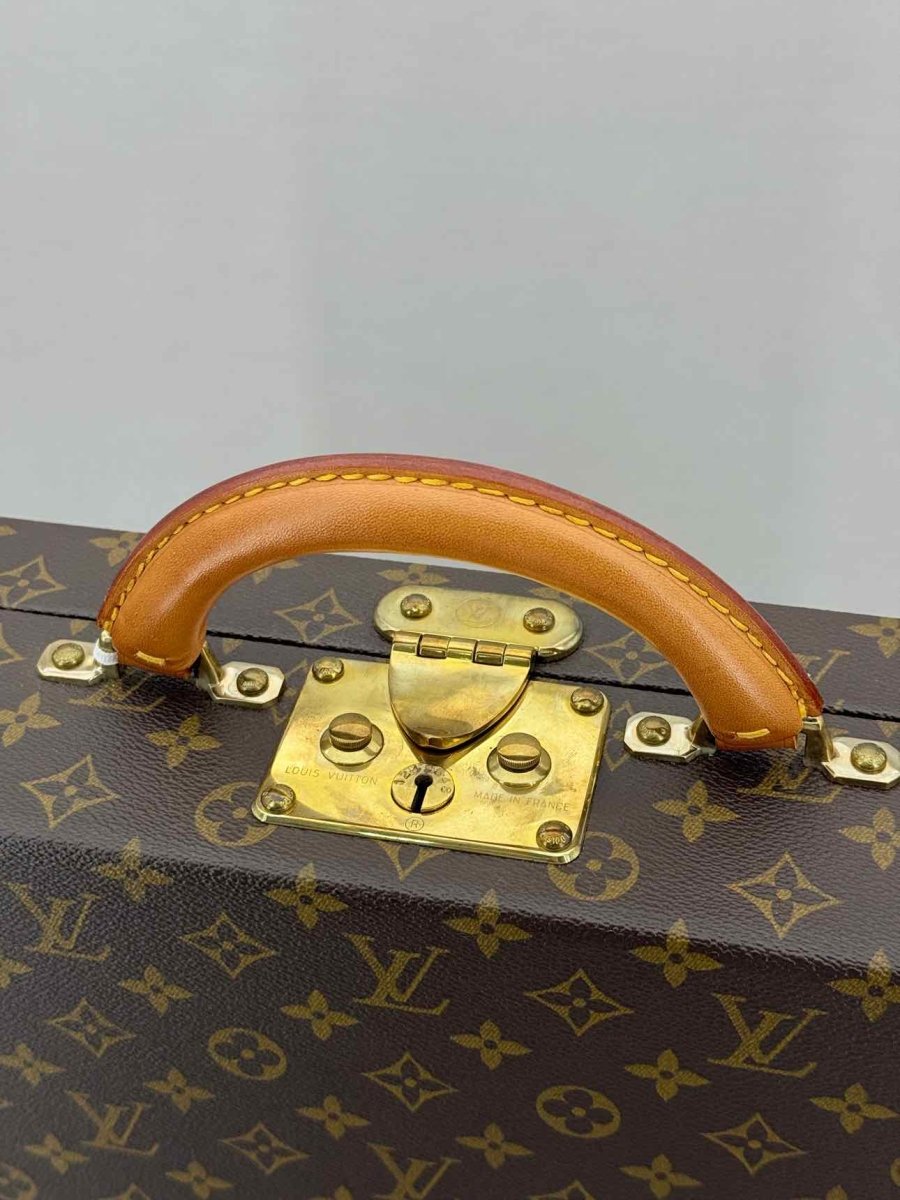 Pre - loved LOUIS VUITTON President Classeur Brown Briefcase at Reems Closet