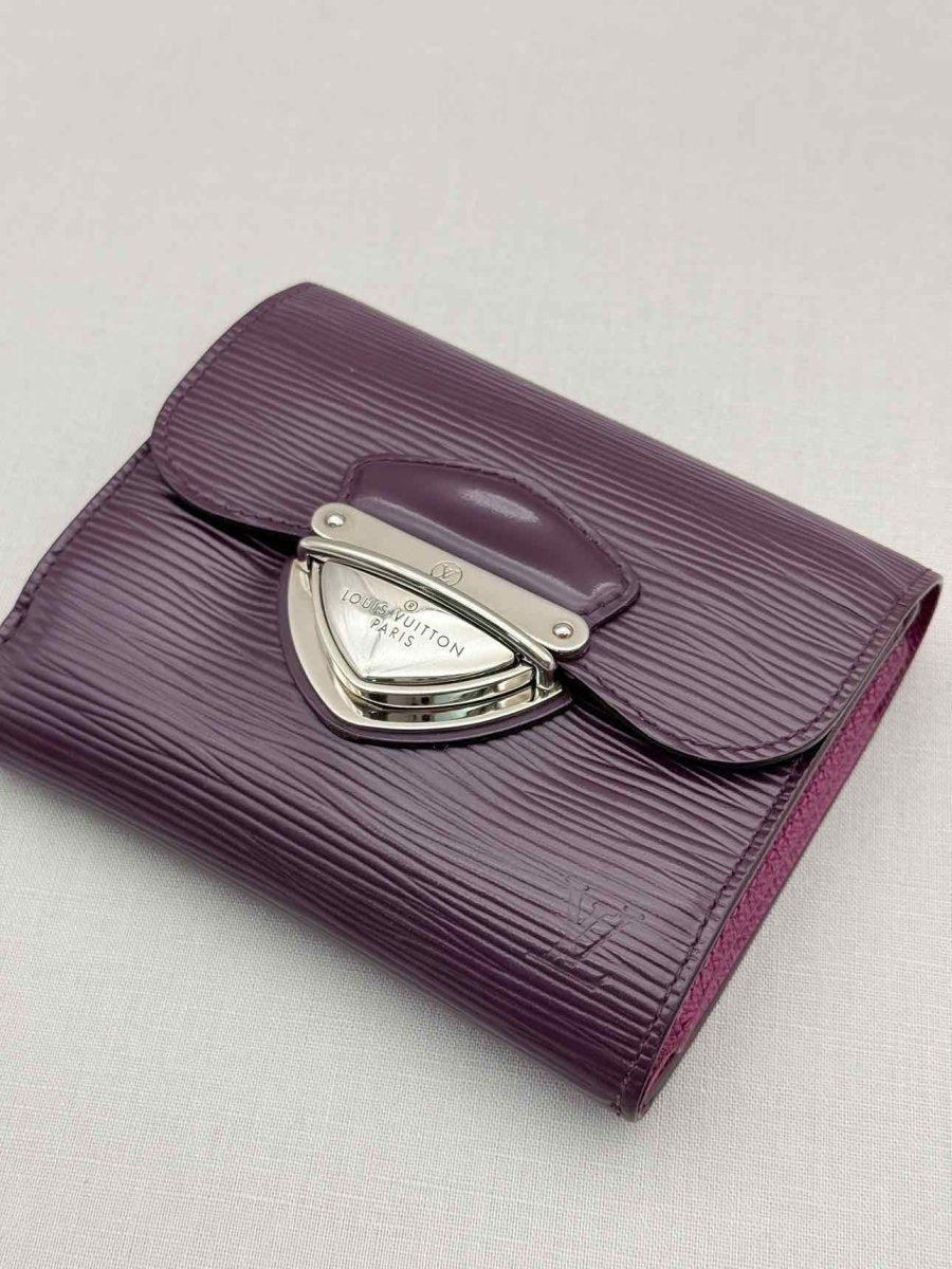 Pre-loved LOUIS VUITTON Purple Compact Wallet at Reems Closet