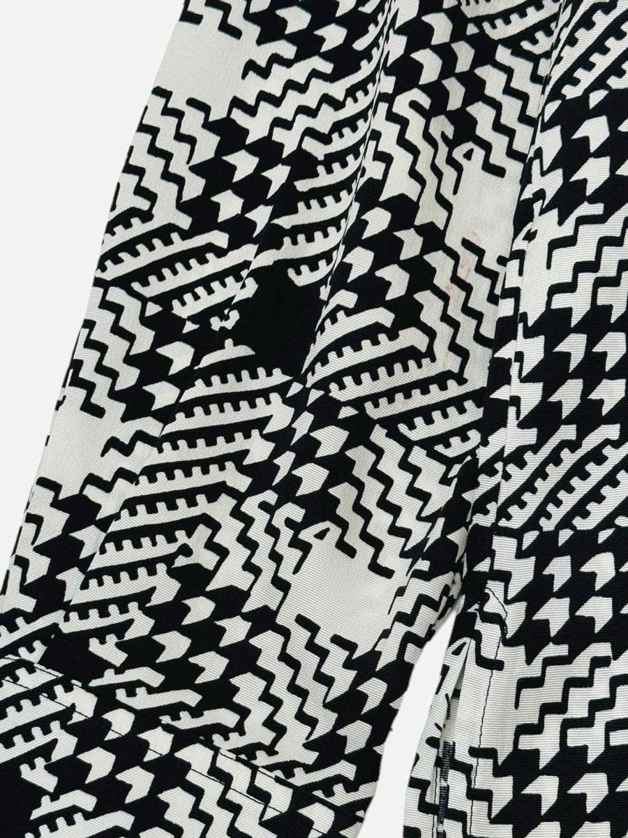 Pre - loved LOUIS VUITTON Relaxed Fit Black & White Size US 6 Shirt at Reems Closet
