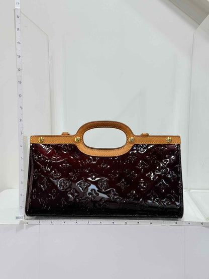 Pre-loved LOUIS VUITTON Roxbury Drive Burgundy Top Handle at Reems Closet