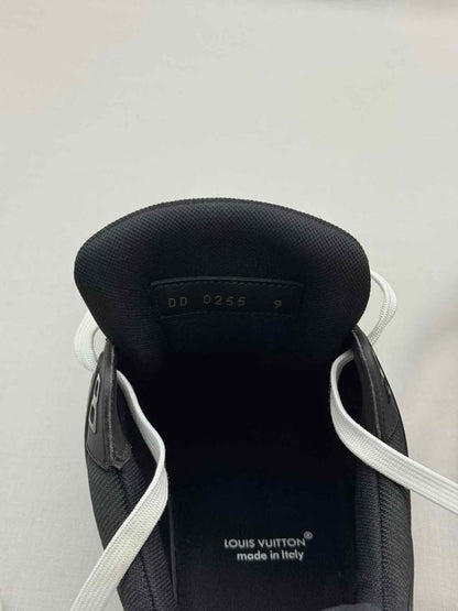 Pre-loved LOUIS VUITTON Trainer Black Size EU 43 Sneakers at Reems Closet