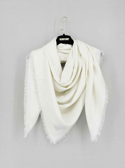 Pre-loved LOUIS VUITTON White Monogram Shawl at Reems Closet