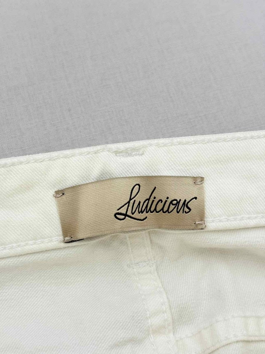 Pre - loved LUDICIOUS Straight Leg White Size 31 Jeans at Reems Closet