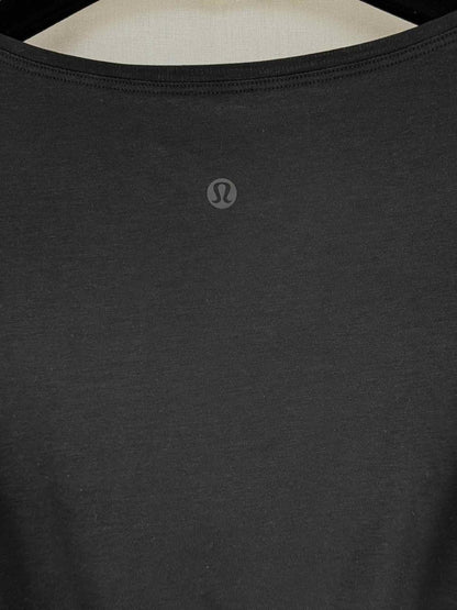 Pre - loved LULULEMON Black Size Medium Top at Reems Closet
