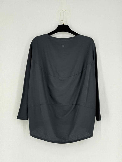 Pre - loved LULULEMON Black Top at Reems Closet
