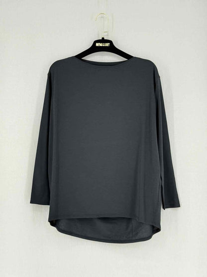 Pre - loved LULULEMON Black Top at Reems Closet
