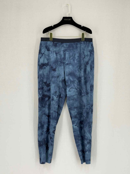 Pre - loved LULULEMON Blue Printed Size XLarge Pants at Reems Closet