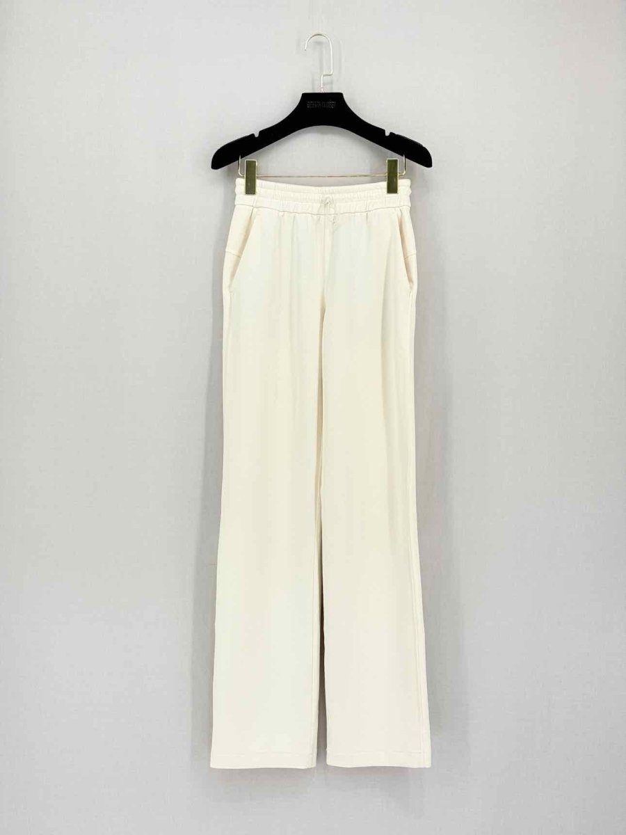Pre-loved LULULEMON Cream Size Small Pants at Reems Closet