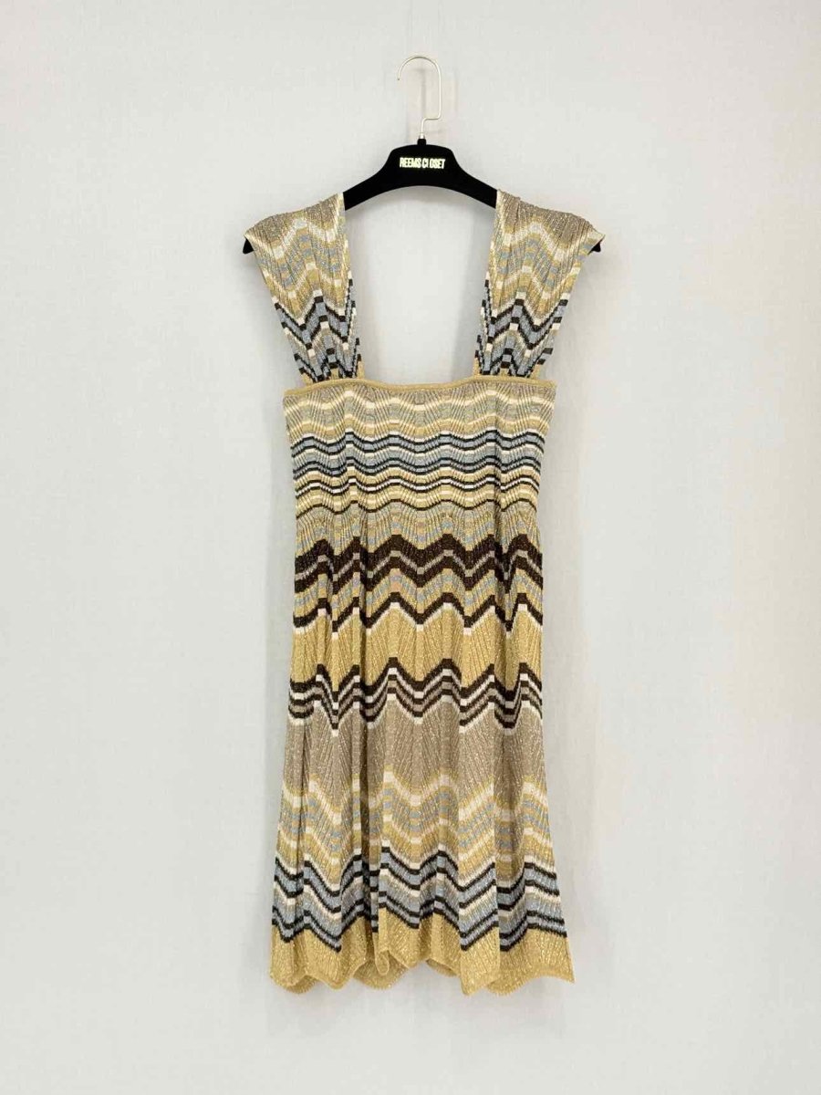 Pre-loved M MISSONI Gold Multicolor Zigzag Size US 6/4 Outfit Set at Reems Closet
