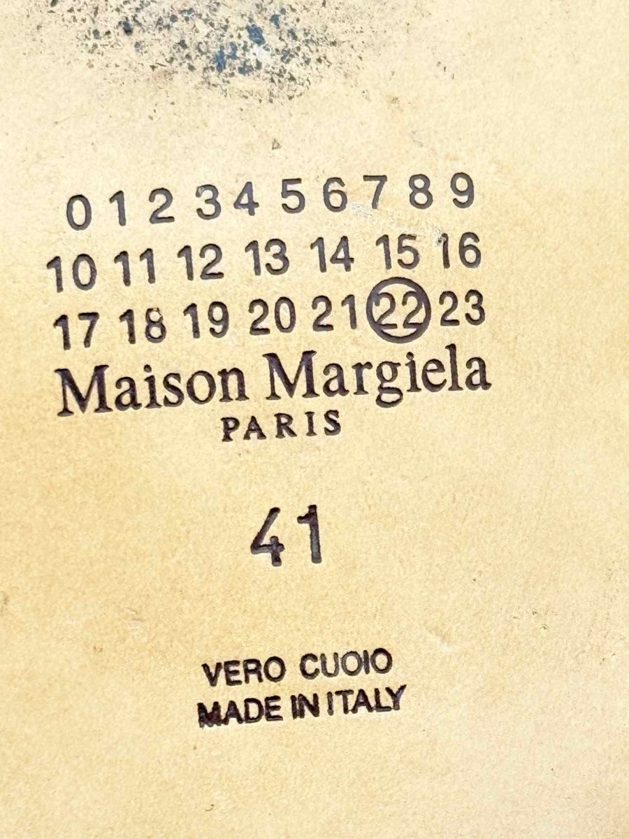 Pre - loved MAISON MARGIELA Tabi Split Toe Black Size EU 41 Loafers at Reems Closet