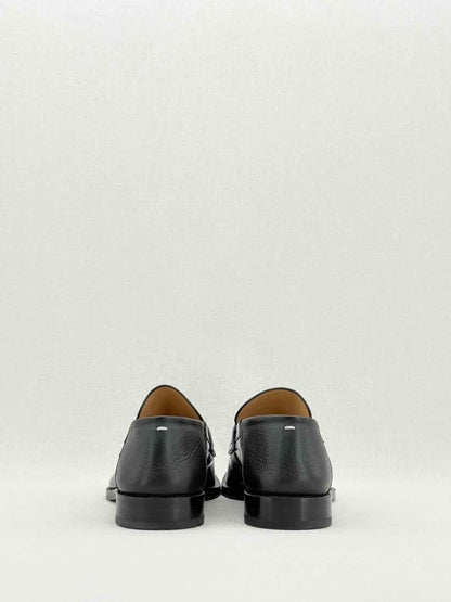 Pre - loved MAISON MARGIELA Tabi Split Toe Black Size EU 41 Loafers at Reems Closet