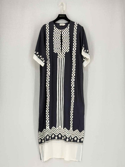 Pre - loved MAKSU Black & White Printed Size Small Midi Dress at Reems Closet