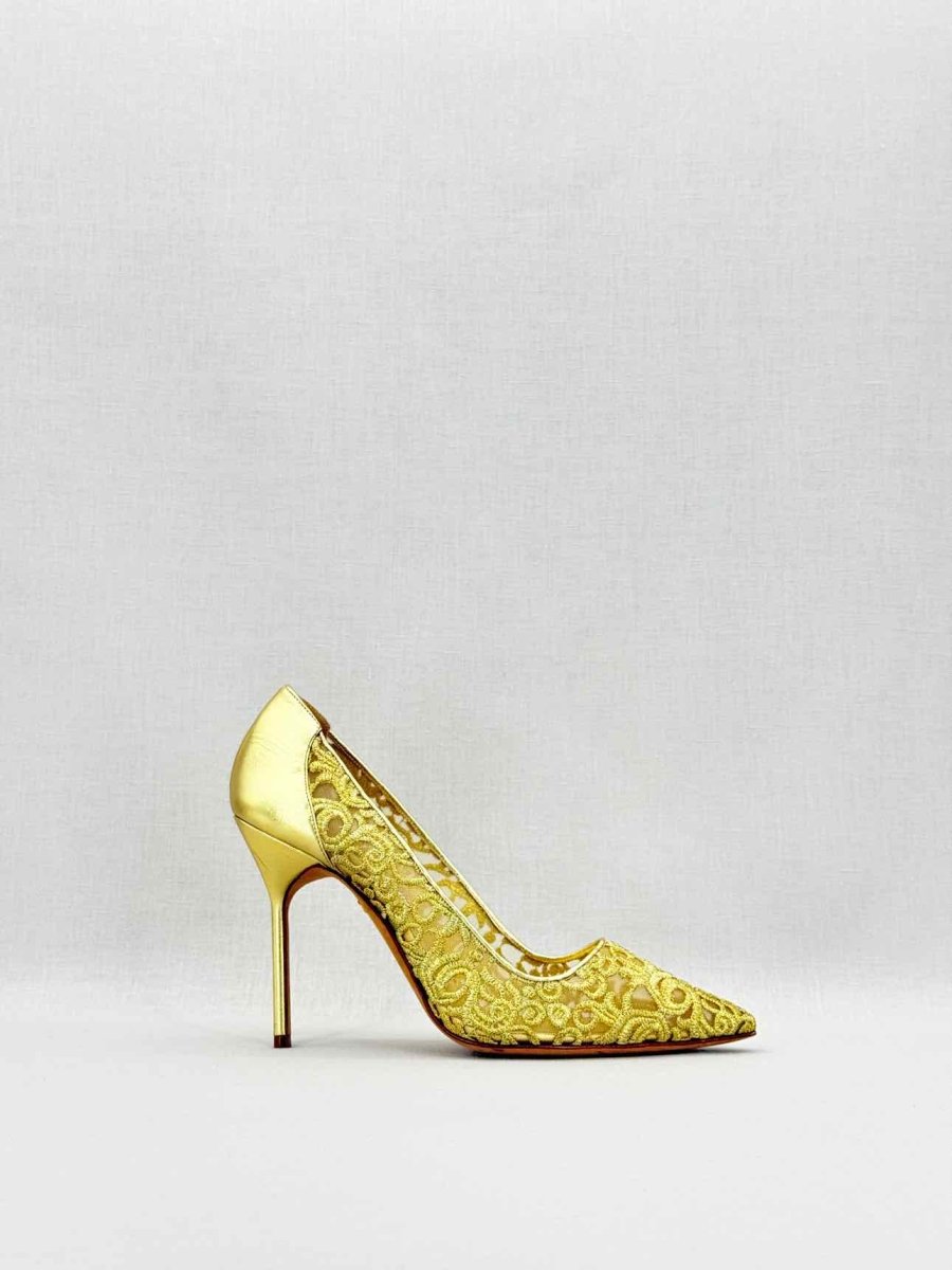 Pre - loved MANOLO BLAHNIK Gold Size EU 39 Pumps at Reems Closet