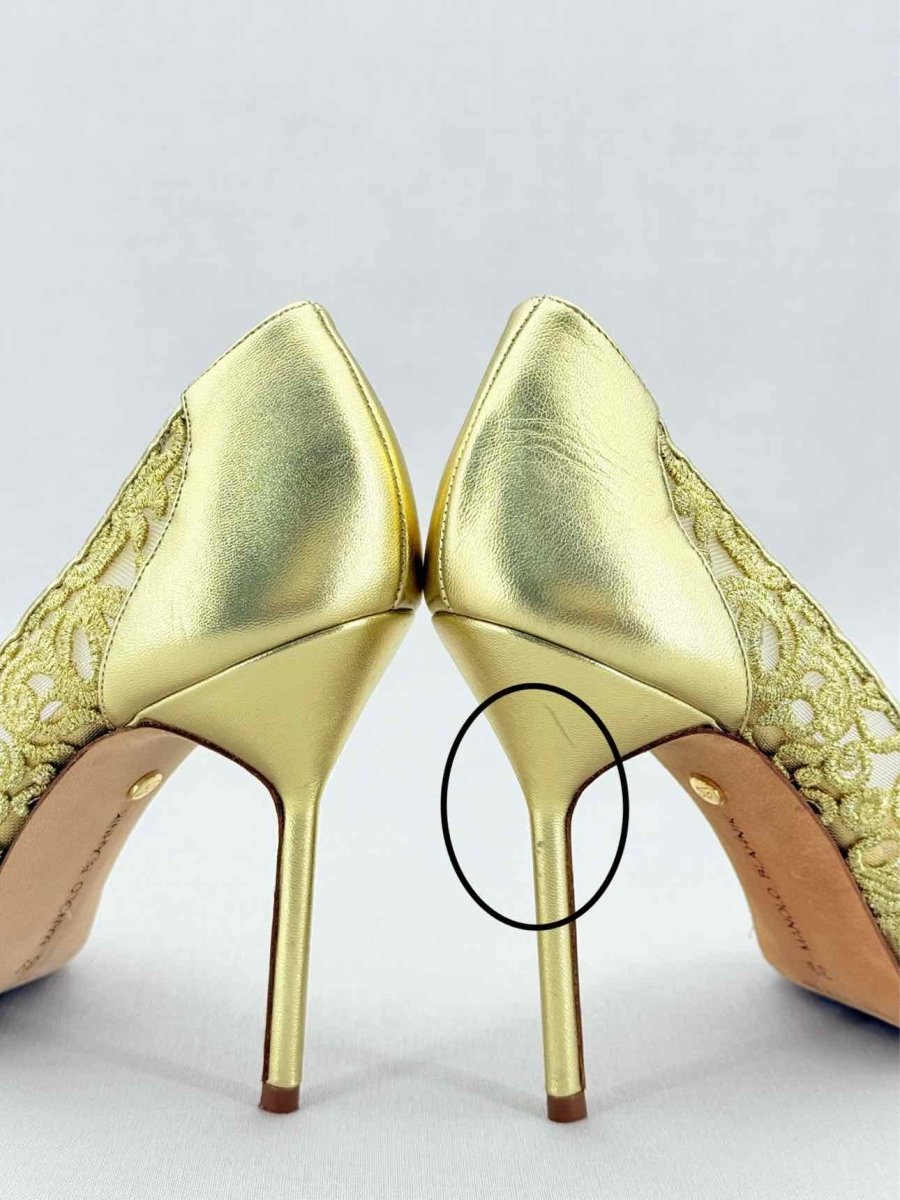 Pre - loved MANOLO BLAHNIK Gold Size EU 39 Pumps at Reems Closet