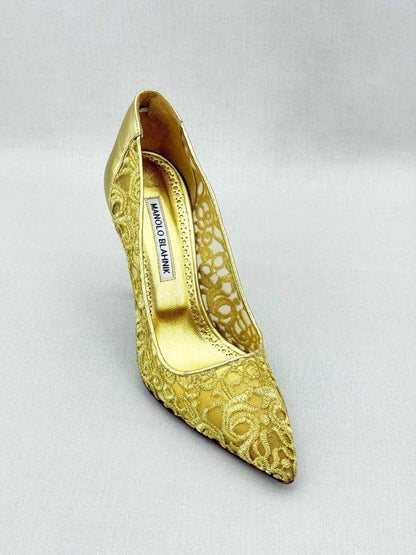 Pre - loved MANOLO BLAHNIK Gold Size EU 39 Pumps at Reems Closet