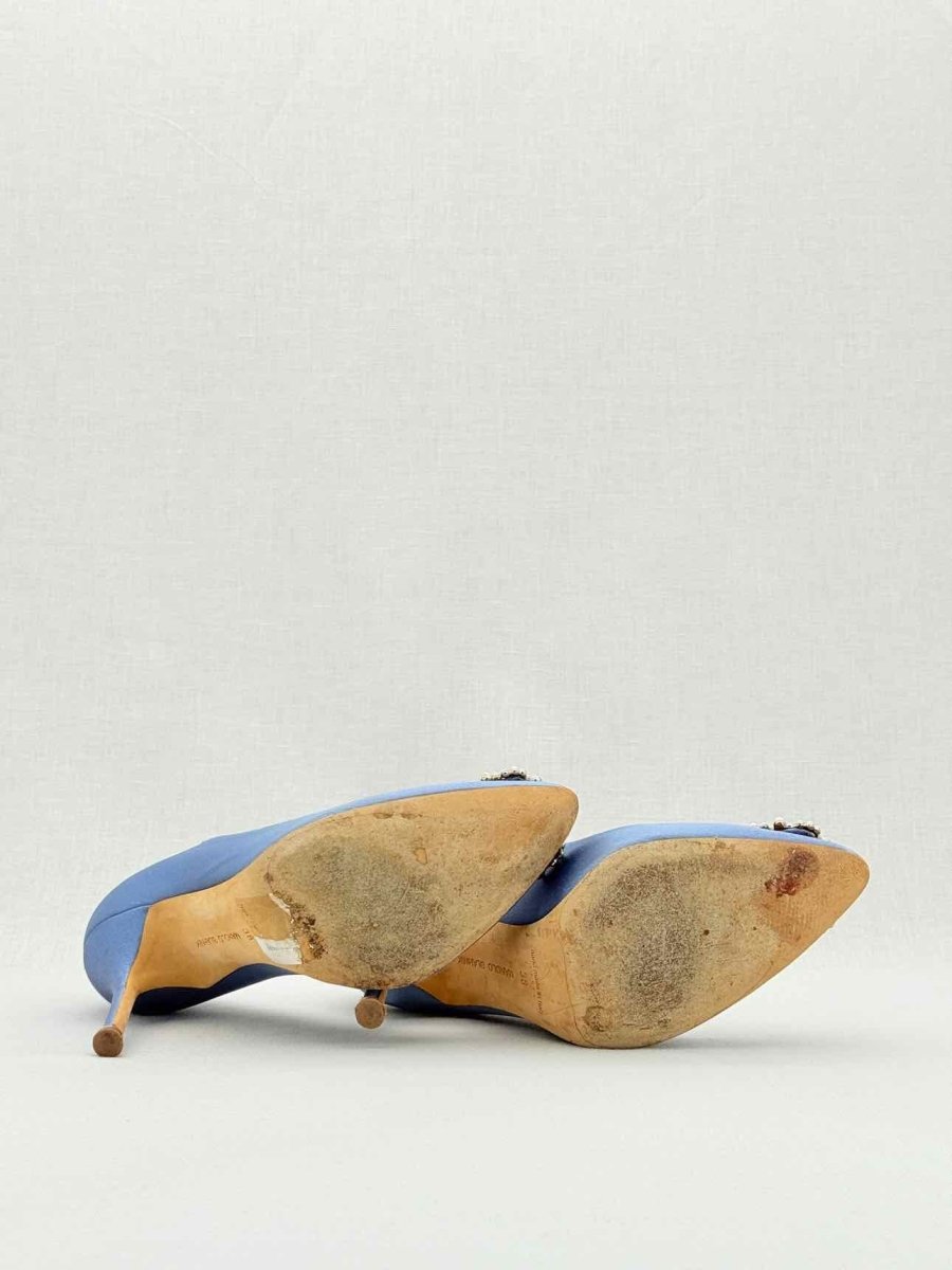 Pre - loved MANOLO BLAHNIK Hangisi Blue Size EU 38 Pumps at Reems Closet