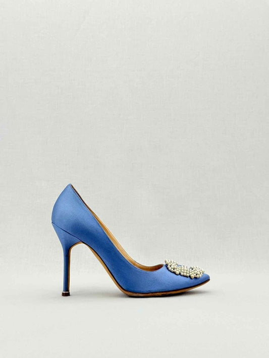 Pre - loved MANOLO BLAHNIK Hangisi Blue Size EU 38 Pumps at Reems Closet