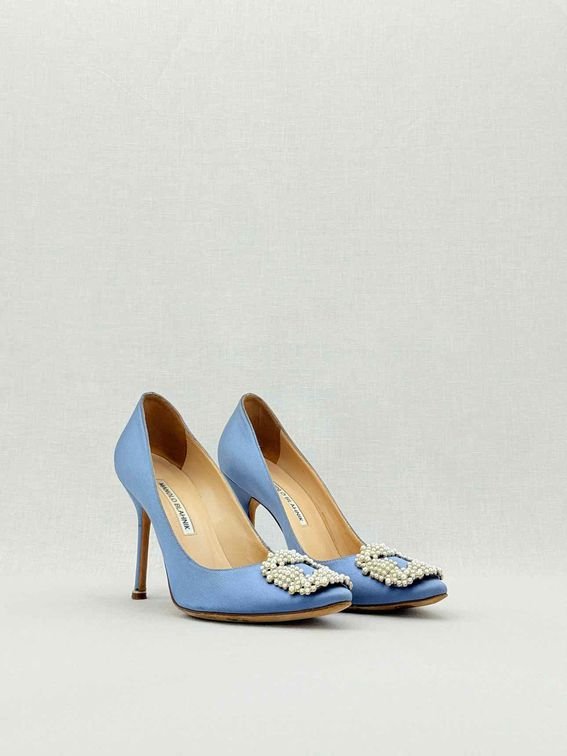 Pre - loved MANOLO BLAHNIK Hangisi Blue Size EU 38 Pumps at Reems Closet