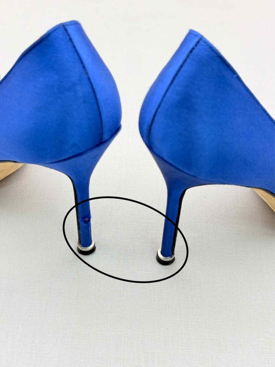 Pre-loved MANOLO BLAHNIK Hangisi Blue Size EU 38.5 Pumps at Reems Closet