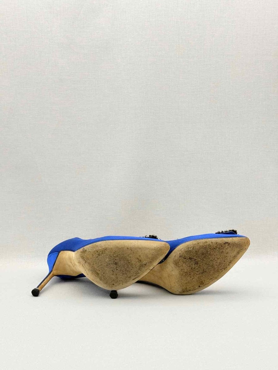Pre-loved MANOLO BLAHNIK Hangisi Blue Size EU 38.5 Pumps at Reems Closet