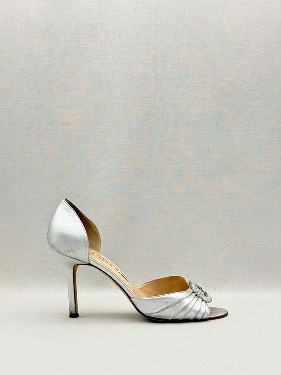 Pre-loved MANOLO BLAHNIK Silver Size EU 38.5 Heeled Sandals at Reems Closet